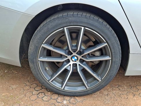 Used 2019 BMW 330i xDrive Sedan w/ Driving Assistance Package AWD/4WD image 3