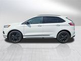 New 2024 Ford Edge SE w/ Black Appearance Package image 3