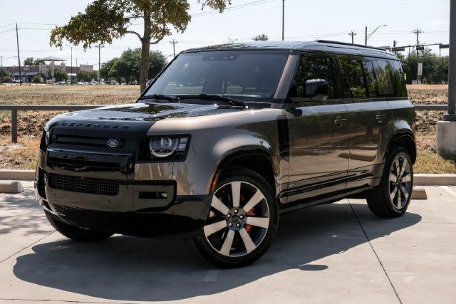 New 2026 Land Rover Defender 110 X AWD/4WD image 2