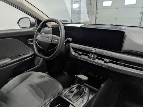 Certified 2025 Kia K4 FWD image 40