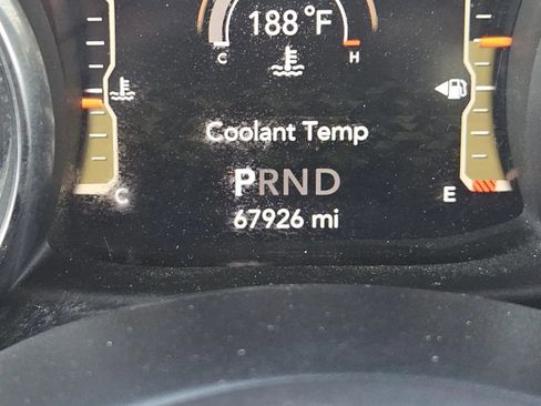 Used 2020 Jeep Wrangler Unlimited Sahara image 22