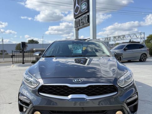 Used 2020 Kia Forte LXS image 2