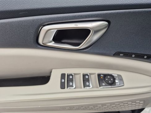 New 2026 Kia Carnival EX image 7