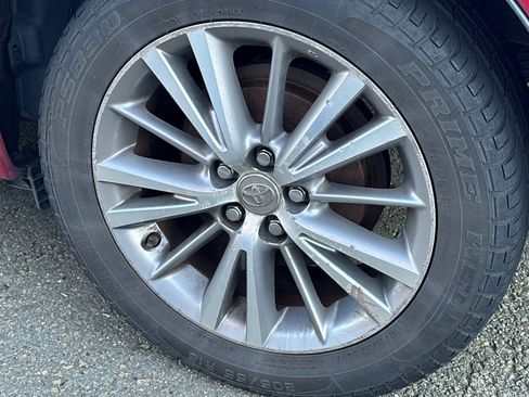 Used 2015 Toyota Corolla LE image 7