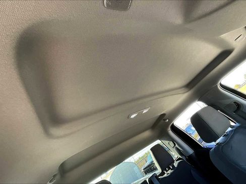 Used 2020 GMC Sierra 1500 Elevation w/ Elevation Value Package image 13