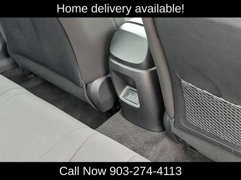 Used 2025 Hyundai Elantra SEL FWD image 33