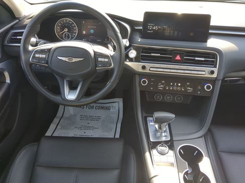 Used 2025 Genesis G70 2.5T image 42