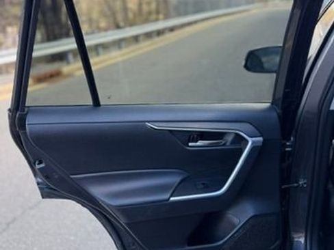 Used 2023 Toyota RAV4 XLE image 23