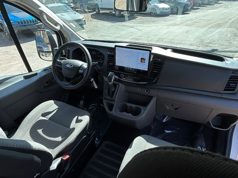 Used 2024 Ford Transit 350 XLT image 23