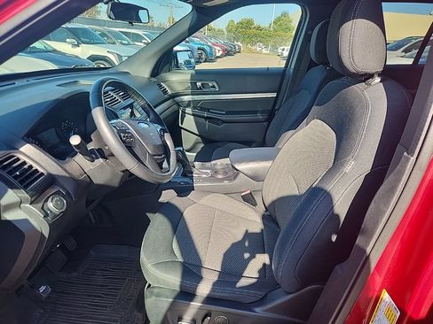 Used 2018 Ford Explorer XLT FWD image 20