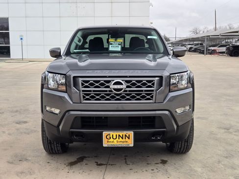 Used 2024 Nissan Frontier SV w/ SV Convenience Package image 8