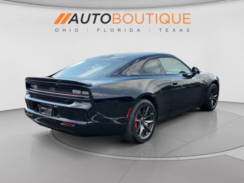 Used 2024 Dodge Charger Daytona Scat Pack w/ Plus Group AWD/4WD image 5