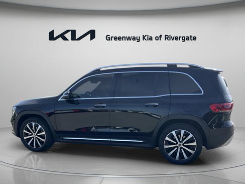 Used 2023 Mercedes-Benz GLB 250 4MATIC image 4