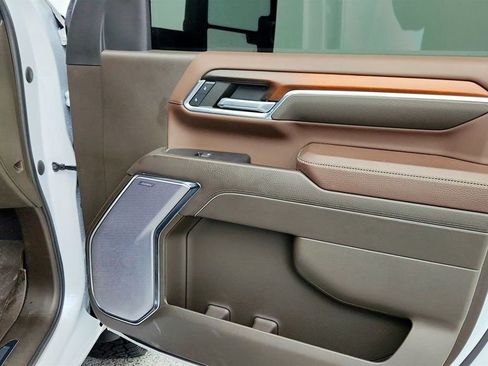 Used 2024 GMC Sierra 2500 Denali w/ Denali Reserve Package image 25