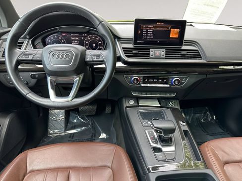Used 2018 Audi Q5 2.0T Premium Plus w/ Premium Plus Package AWD/4WD image 10