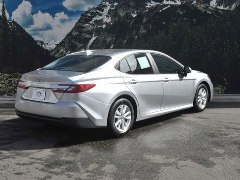 Certified 2025 Toyota Camry LE image 3