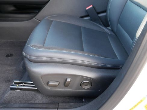 Used 2024 Chevrolet Equinox EV LT w/ LPO, Trailering Package image 20