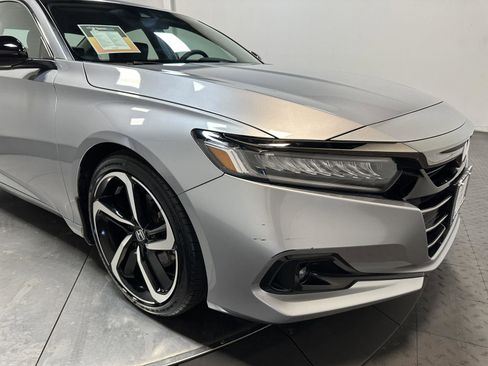 Certified 2022 Honda Accord Sport Special Edition image 3