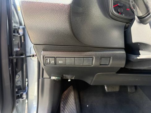 Used 2020 Toyota Corolla SE w/ Carpet Mat Package (TMS) image 21