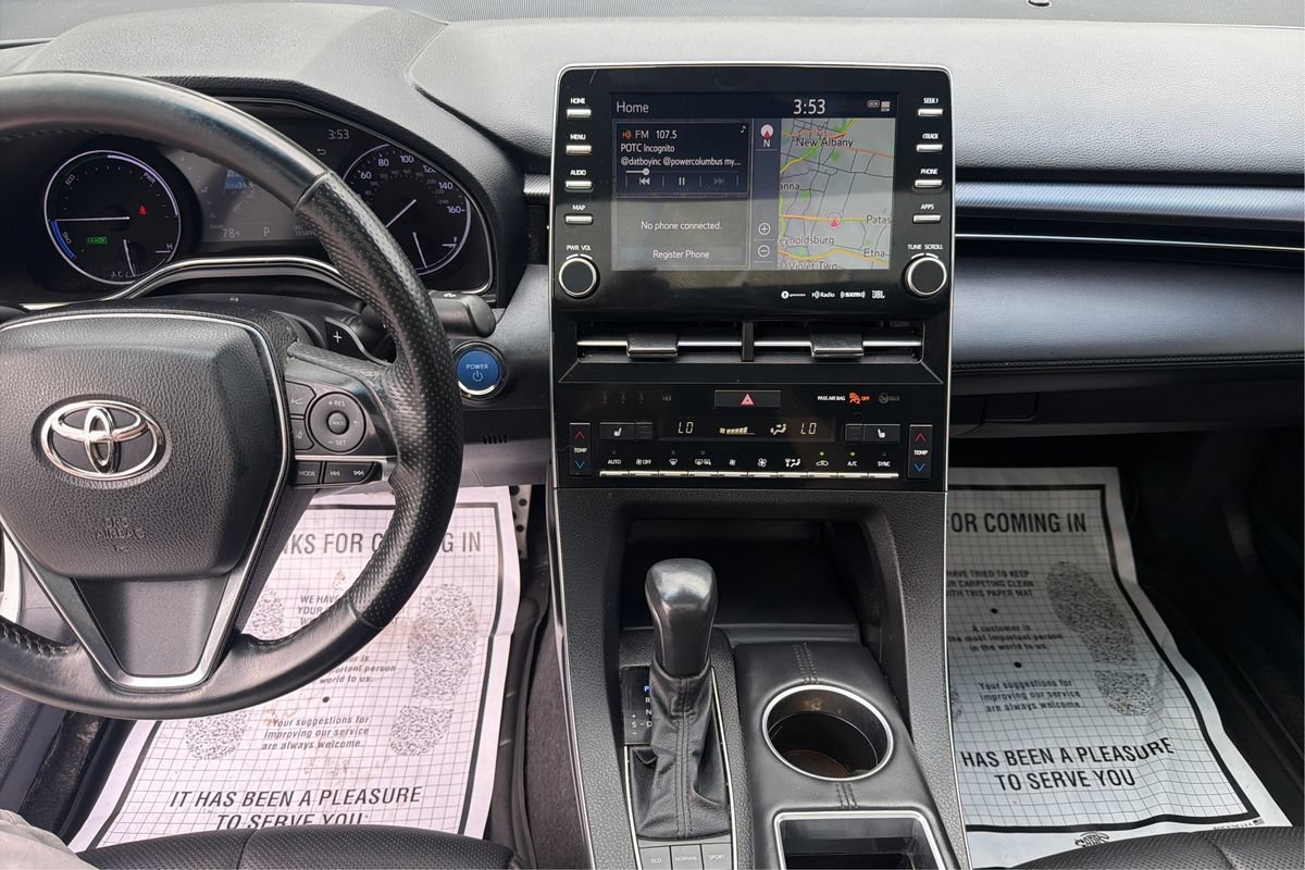 Used 2022 Toyota Avalon XSE FWD image 13