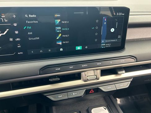 Used 2027 Kia Telluride S image 24