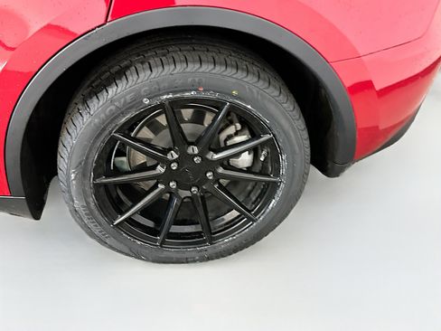 Used 2023 Tesla Model Y Long Range image 11