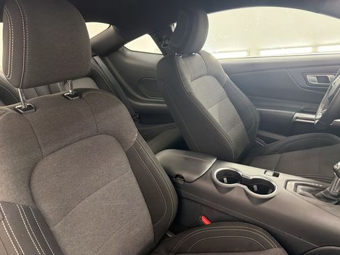 Used 2024 Ford Mustang Coupe RWD image 28