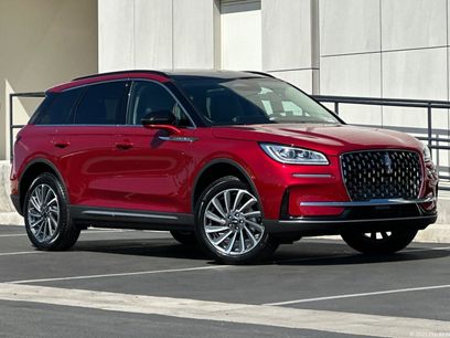 New 2025 Lincoln Corsair Reserve w/ Equipment Group 202A