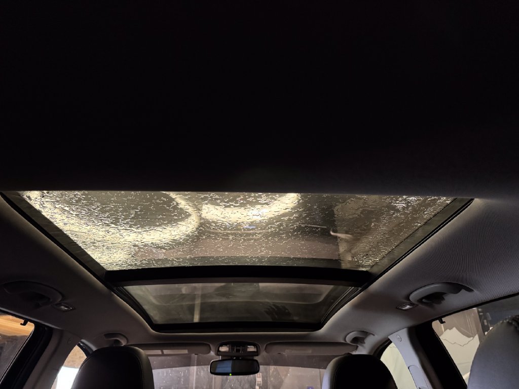 Used 2019 Kia Sorento SX AWD/4WD image 23