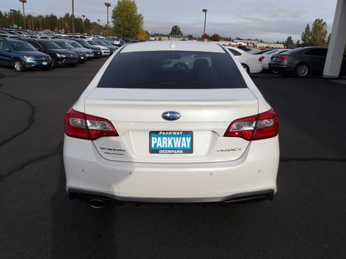 Used 2018 Subaru Legacy 2.5i Limited image 4