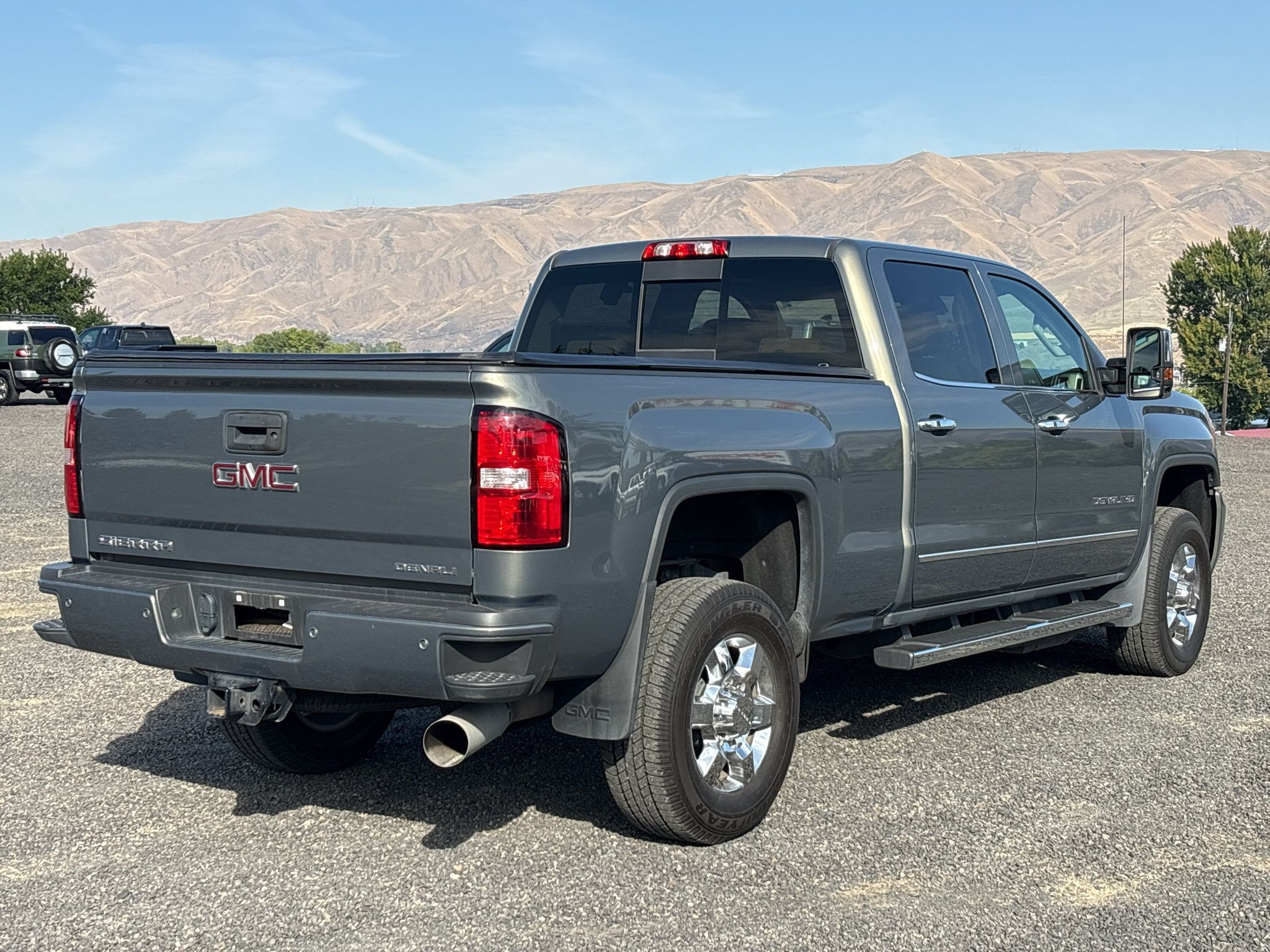 Used 2018 GMC Sierra 3500 Denali w/ Duramax Plus Package AWD/4WD image 12