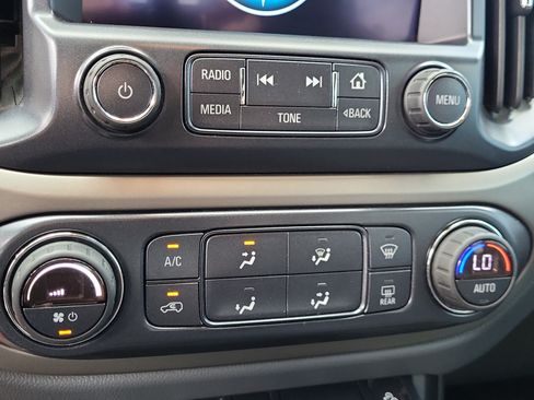 Used 2018 Chevrolet Colorado Z71 AWD/4WD image 28