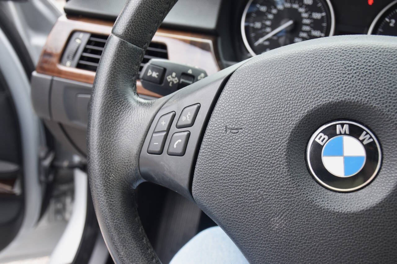 Used 2010 BMW 328i Sedan RWD image 20
