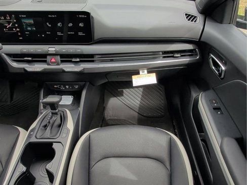 New 2026 Kia K4 GT-Line FWD image 18