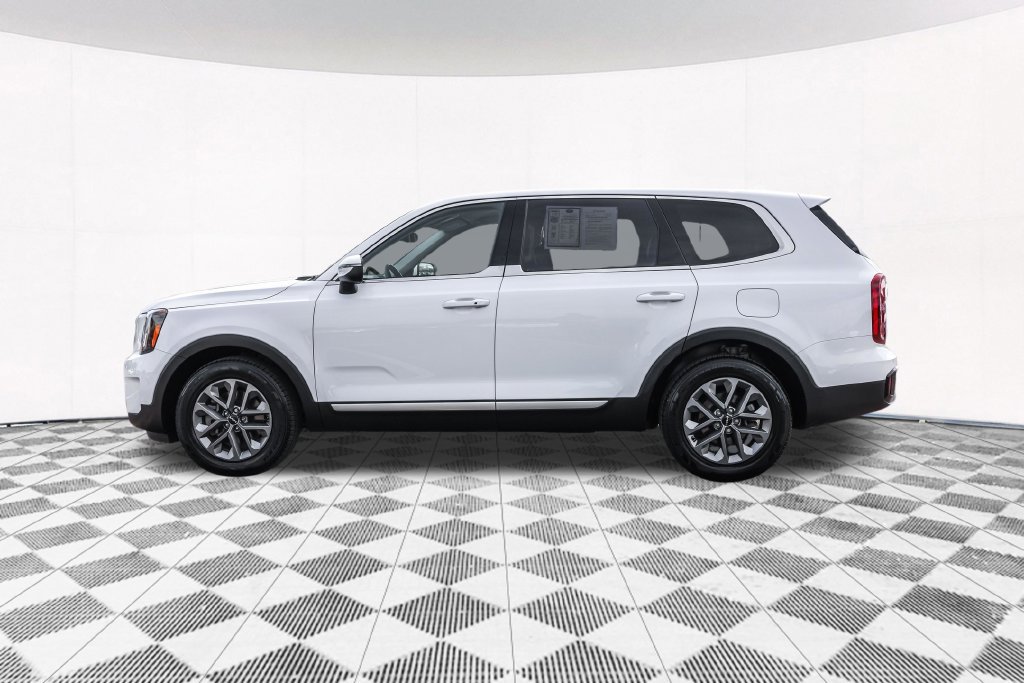 Used 2023 Kia Telluride LX AWD/4WD image 15