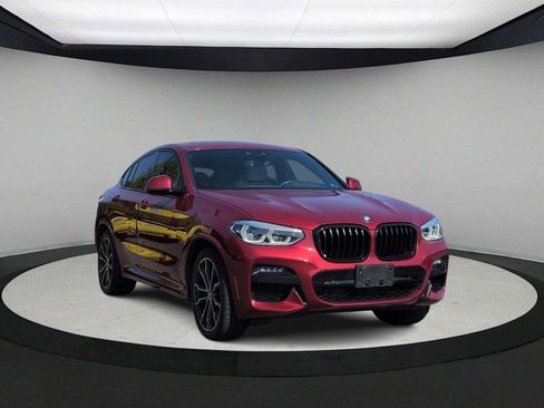 Used 2021 BMW X4 xDrive30i w/ Executive Package AWD/4WD image 2