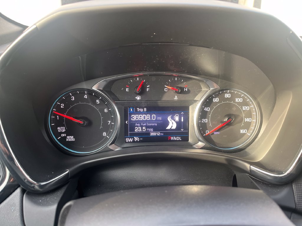 Used 2023 Chevrolet Equinox RS w/ LPO, Floor Liner Package AWD/4WD image 17