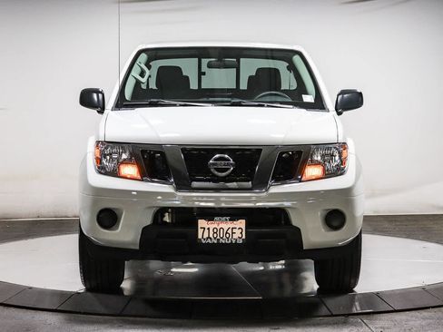 Used 2021 Nissan Frontier SV RWD image 6