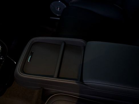 Used 2025 Bentley Bentayga S image 26