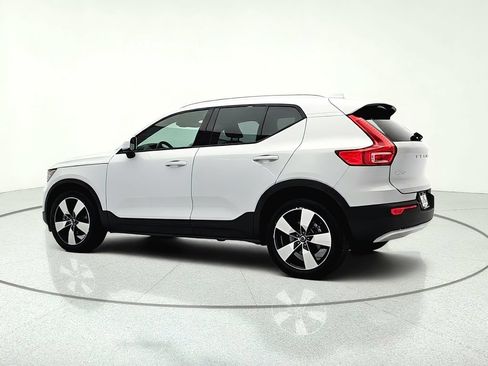 Used 2020 Volvo XC40 T5 Momentum AWD/4WD image 5