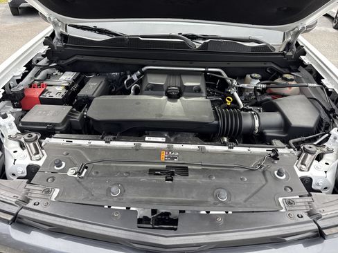 Used 2024 Chevrolet Colorado LT RWD image 31