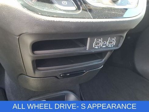 Certified 2023 Chrysler Pacifica Touring-L w/ S Appearance Package AWD/4WD image 17