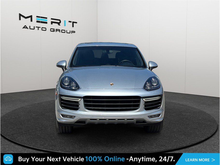Used 2016 Porsche Cayenne GTS AWD/4WD image 3