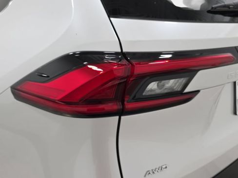 Certified 2024 Toyota Grand Highlander AWD image 28