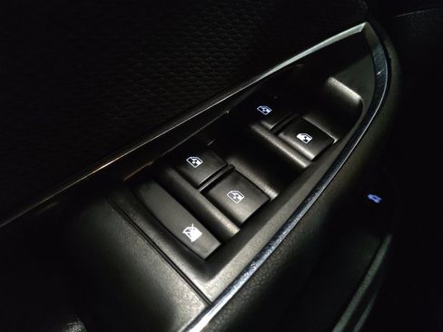Used 2017 Chevrolet Cruze LT w/ Convenience Package FWD image 27