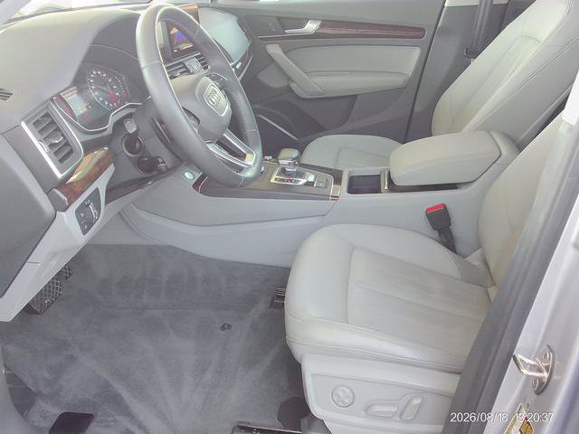 Used 2020 Audi Q5 2.0T Premium w/ Convenience Package AWD/4WD image 7
