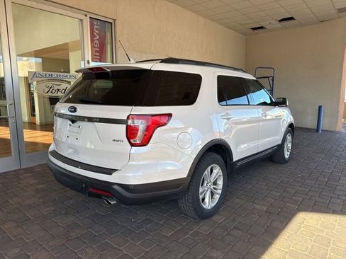 Used 2019 Ford Explorer XLT w/ XLT Sport Appearance Package image 4