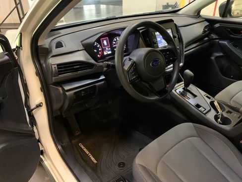 Used 2024 Subaru Crosstrek 2.0i w/ Crosstrek Mirror Package AWD/4WD image 9