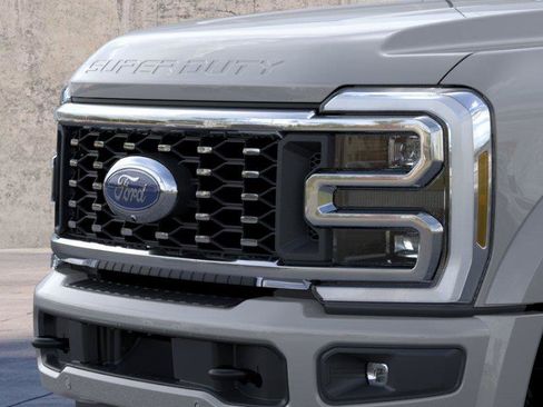 New 2026 Ford F450 Platinum w/ FX4 Off-Road Package AWD/4WD image 17