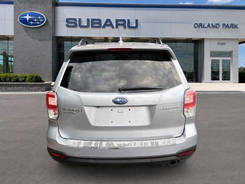 Used 2017 Subaru Forester 2.5i Touring AWD/4WD image 5